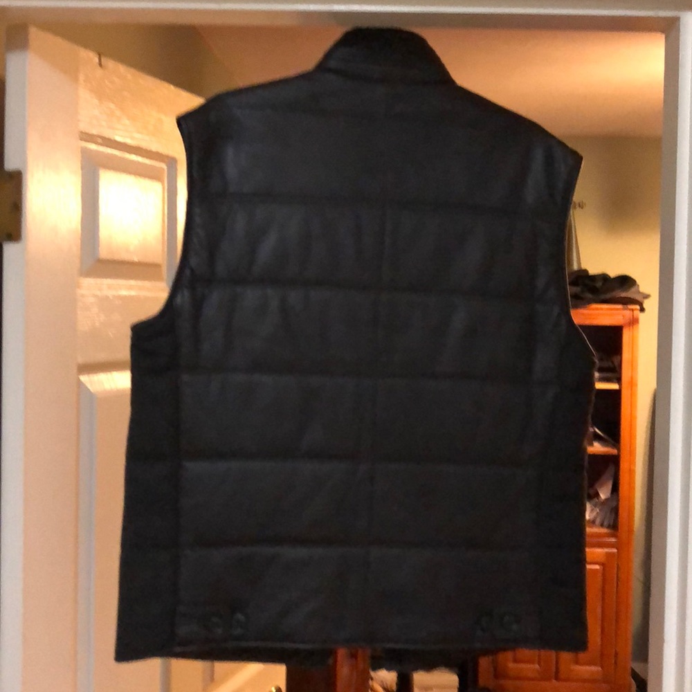 Vest - Picture 3 of 3
